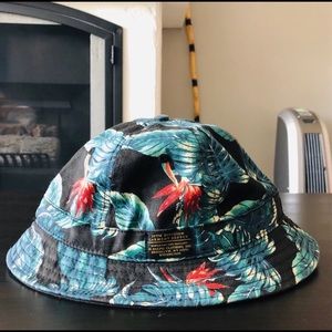 10 deep bucket hat floral